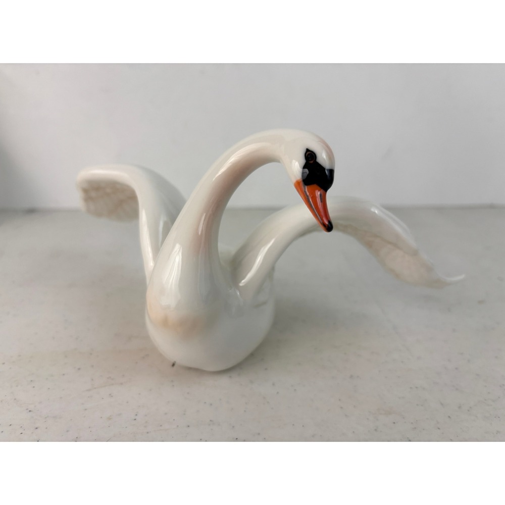 White Porcelain Swan Figurine Wings Spread 8" Made in China Decorative Bird